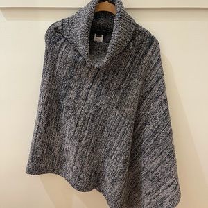 Barefoot dreams poncho